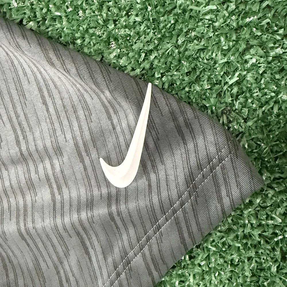 New Nike Jesus Christ Christian Men's Short Sleeve Golf Polo Size Large Gray‎